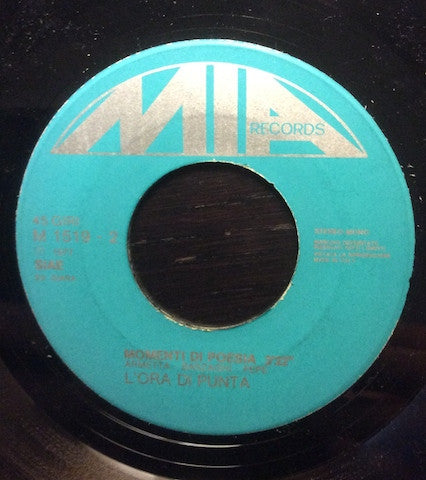 L'Ora Di Punta – Averti Mia / Momenti Di Poesia (7", Italy - 1977)