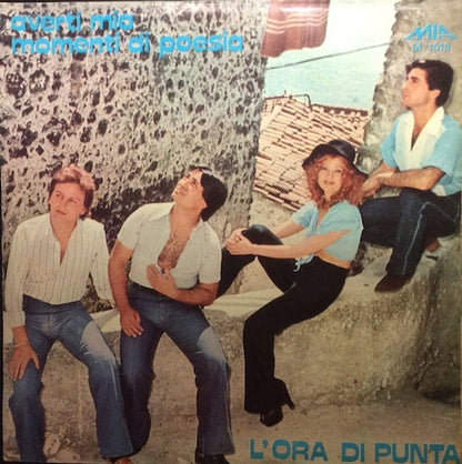 L'Ora Di Punta – Averti Mia / Momenti Di Poesia (7", Italy - 1977)