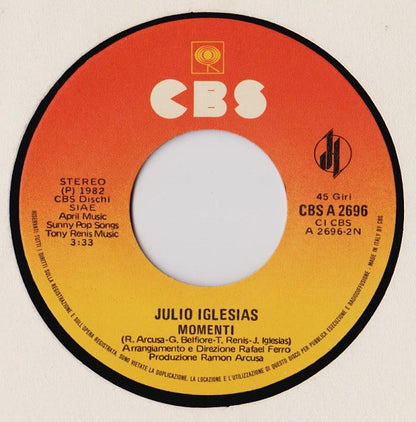 Julio Iglesias – Sono Un Vagabondo / Momenti (7", Italy - 1982)