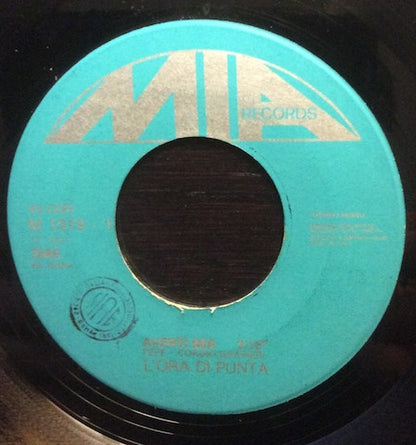 L'Ora Di Punta – Averti Mia / Momenti Di Poesia (7", Italy - 1977)